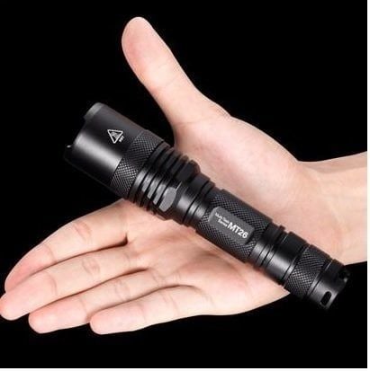 Nitecore Mt26 800 Lumen El Feneri